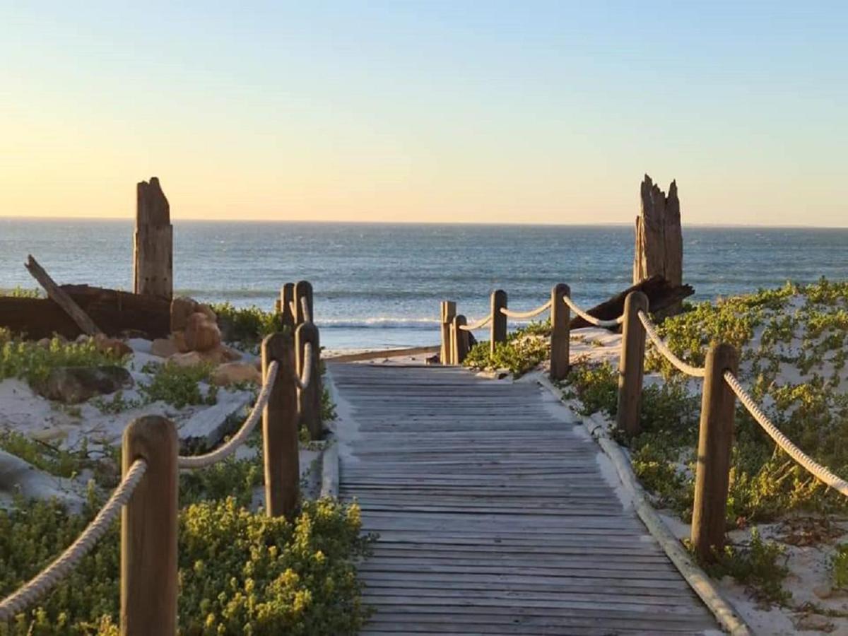 Cape Town Beachfront Apartments At Leisure Bay Dış mekan fotoğraf